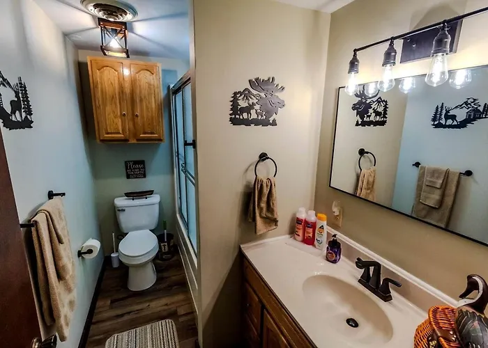 Rustic, Pet Friendly Near East Fork Lake, Olney, Illinois Сasa de vacaciones Olney